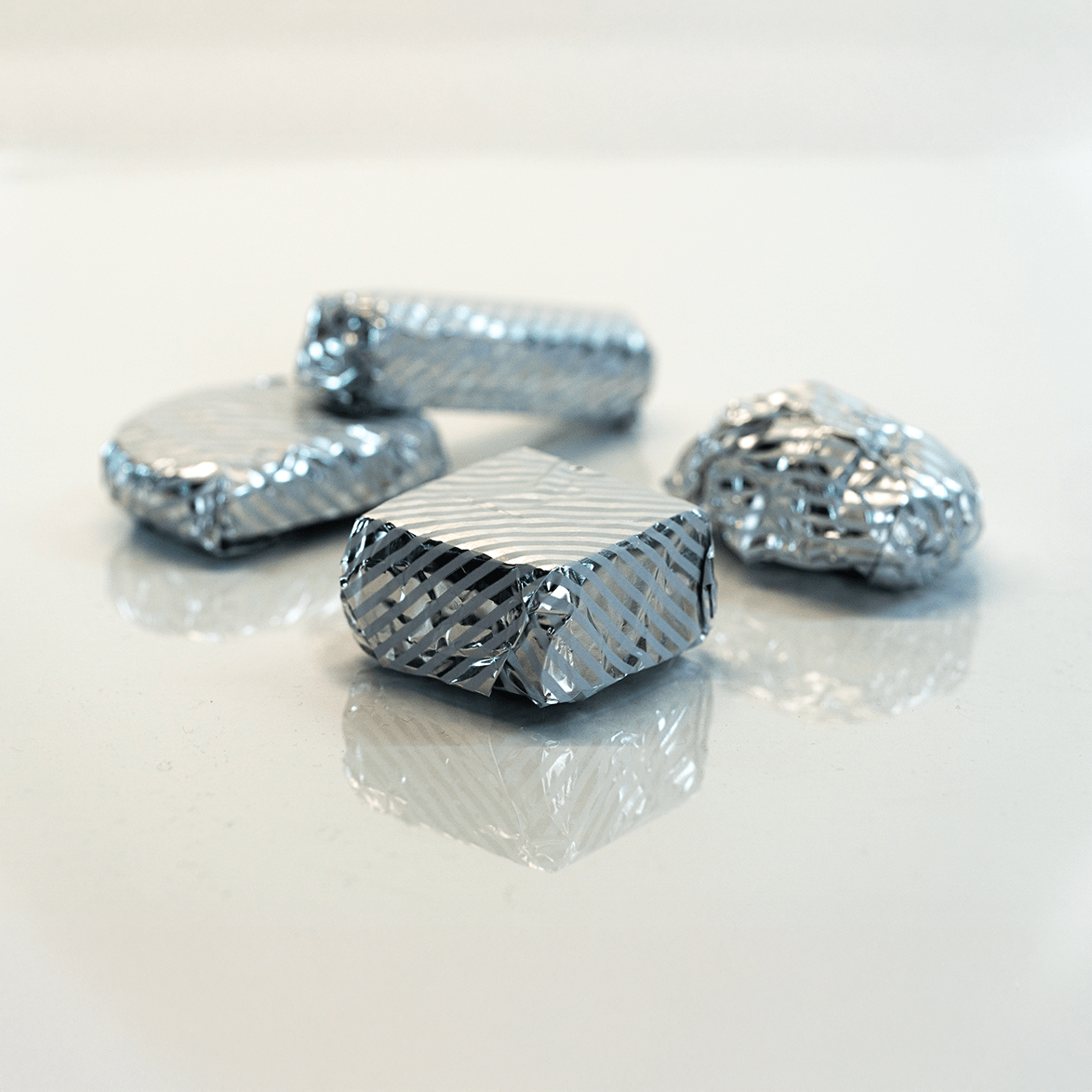 Aluprint - Προϊόντα Περιτυλίγματος, Αλουμινόχαρτα περιτυλίγματος για γλυκά, burgers, για delivery και take away. Ζαχαροπλαστεία, Αρτοποιεία, Ανθοπωλεία, Catering, Κομμωτήρια, Κέντρα Αισθητικής., Αλουμινόχαρτο περιτυλίγματος, αλουμινόχαρτα, περιτύλιγμα αλουμινίου, συσκευασία τροφίμων, περιτύλιγμα τροφίμων, τύλιγμα γλυκών, τύλιγμα μπέργκερ, συσκευασία μπέργκερ, συσκευασία γλυκών, χαρτί αλουμινίου, επαγγελματικό αλουμινόχαρτο, συσκευασία fast food, συσκευασία ζαχαροπλαστικής, περιτύλιγμα ζεστών τροφίμων, περιτύλιγμα κρύων τροφίμων, υγιεινή συσκευασία, ανθεκτικό αλουμινόχαρτο, συσκευασία take away, συσκευασία delivery, συσκευασία εστίασης, συσκευασία εστιατορίων, συσκευασία καντίνας, επαγγελματική συσκευασία τροφίμων, αλουμινόχαρτο για βαφή μαλλιών, ανταύγειες, βαφές, μαλλιά, βαμμένα μαλλιά, νύχια, nail saloon, hair saloon, κέντρα αισθητικής, catering, μεταφορά τροφίμων